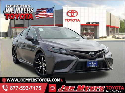 Gray 2024 Toyota Camry SE