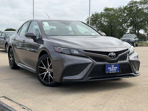 Gray 2024 Toyota Camry SE