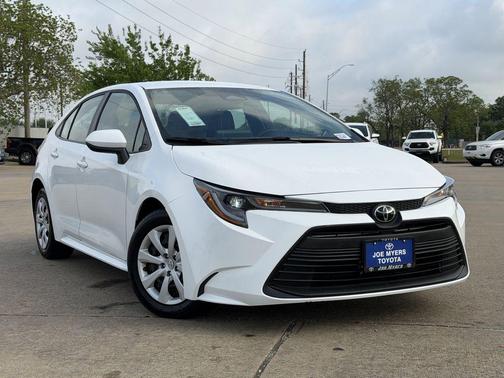 Ice Cap 2024 Toyota Corolla LE