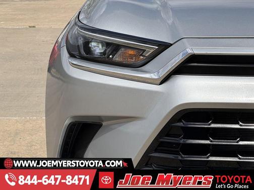 Celestial Silver Metallic 2025 Toyota Grand Highlander XLE