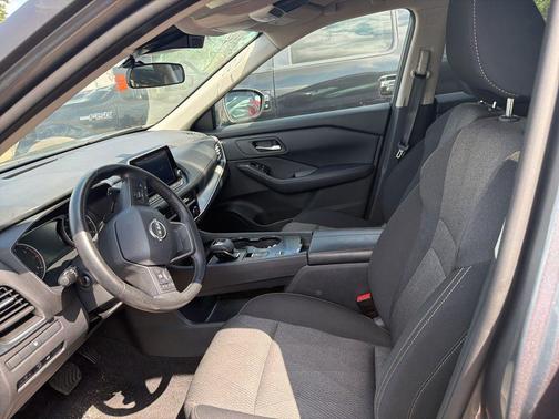 Gun Metallic 2025 Nissan Rogue SV