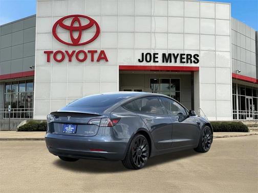 2023 Tesla Model 3 Performance