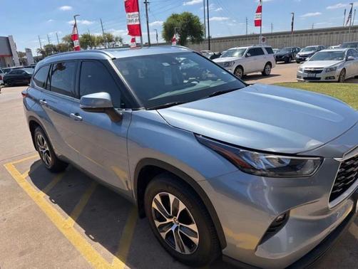 2020 Toyota Highlander XLE