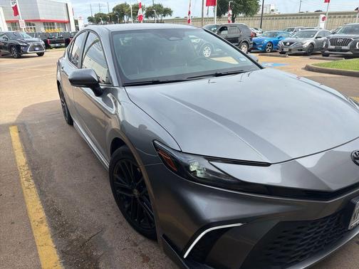 Heavy Metal 2025 Toyota Camry SE