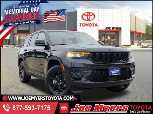 Diamond Black Crystal Pearlcoat 2025 Jeep Grand Cherokee Altitude