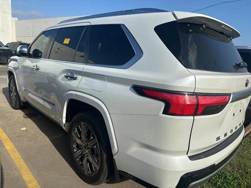 2024 Toyota Sequoia Capstone