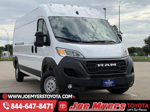 Bright White Clearcoat 2025 RAM ProMaster 2500 Tradesman