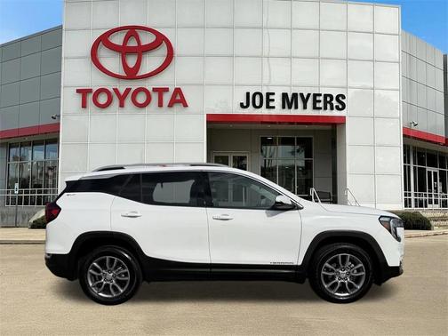 2024 GMC Terrain SLT