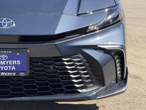 Black 2026 Toyota Camry SE