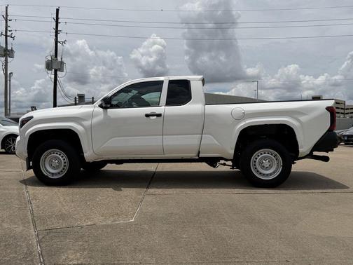Ice 2024 Toyota Tacoma SR
