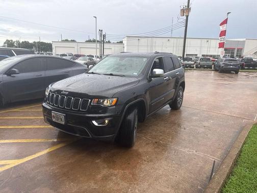 Diamond Black Crystal Pearlcoat 2022 Jeep Grand Cherokee Limited