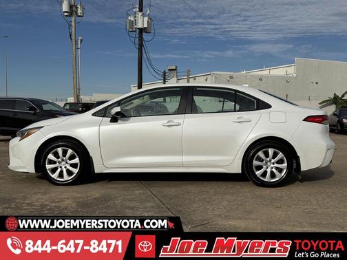 2026 Toyota Corolla LE