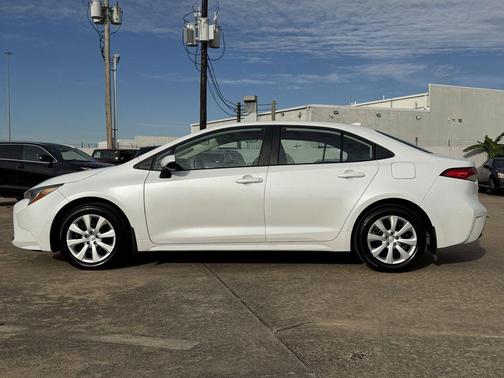 Wind Chill Pearl 2026 Toyota Corolla LE