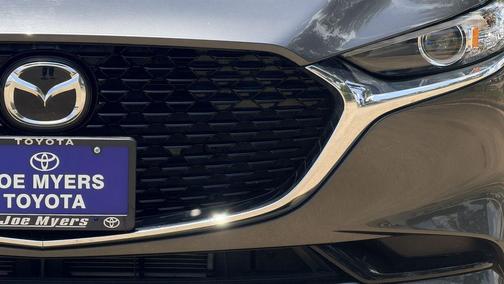 Machine Gray Metallic 2025 Mazda Mazda3 FWD w/Preferred Package
