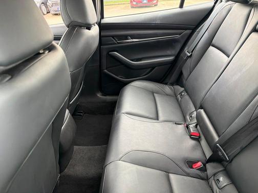 Machine Gray Metallic 2025 Mazda Mazda3 FWD w/Preferred Package