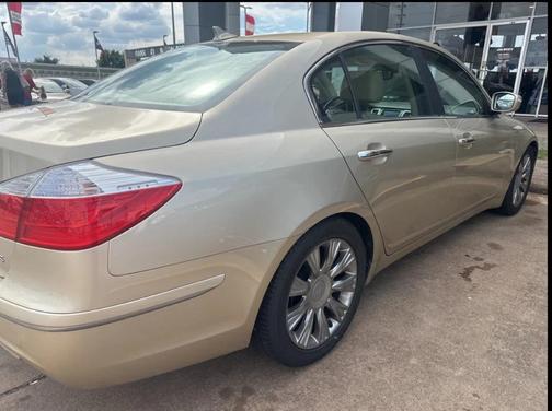 2011 Hyundai Genesis 3.8