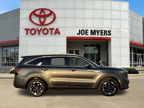 2024 Kia Sorento S