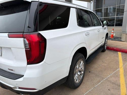 Summit White 2025 GMC Yukon Denali