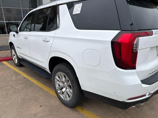 Summit White 2025 GMC Yukon Denali