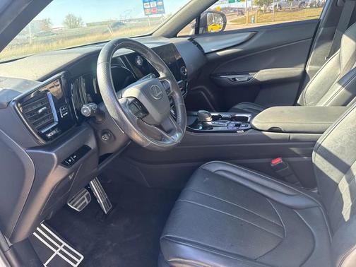 2022 Lexus NX 350 F SPORT Handling