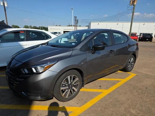 2024 Nissan Versa 1.6 S