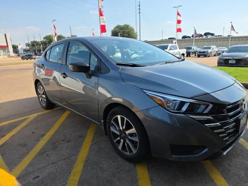 2024 Nissan Versa 1.6 S