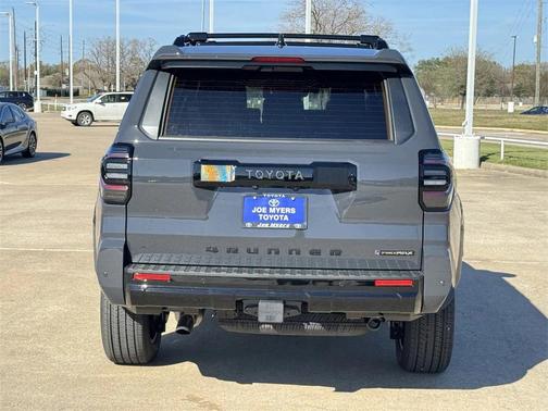 2026 Toyota 4Runner Hybrid Platinum