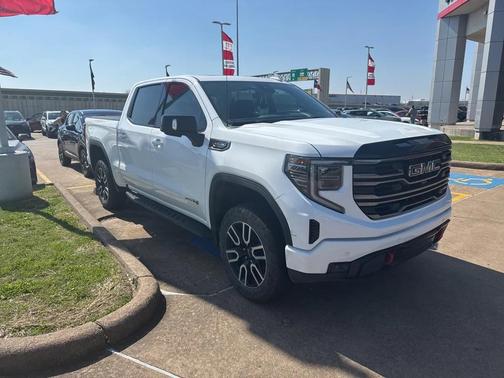 2025 GMC Sierra 1500 AT4
