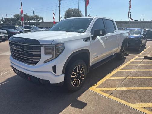 2025 GMC Sierra 1500 AT4