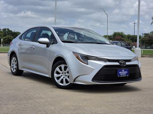 Classic Silver Metallic 2024 Toyota Corolla LE