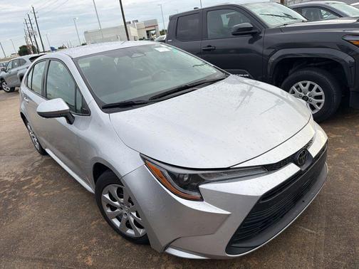 Classic Silver Metallic 2024 Toyota Corolla LE
