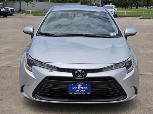Classic Silver Metallic 2024 Toyota Corolla LE