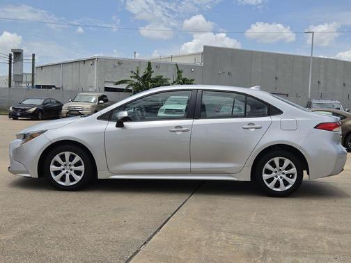 Classic Silver Metallic 2024 Toyota Corolla LE