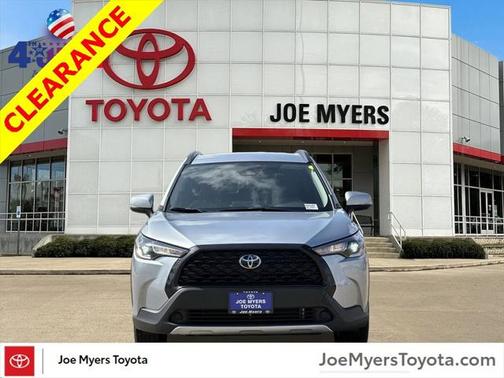 2024 Toyota Corolla Cross LE