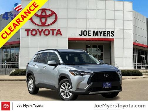 2024 Toyota Corolla Cross LE