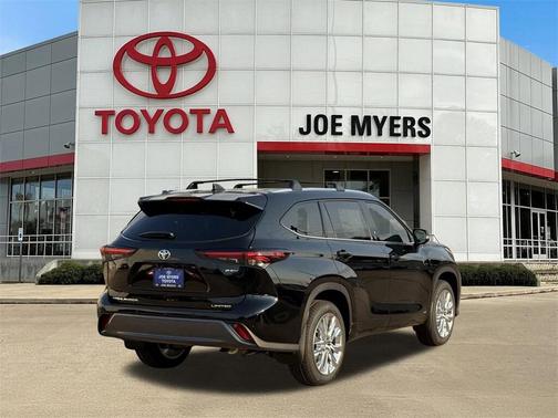 2025 Toyota Highlander Hybrid Limited