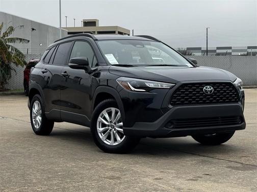 2025 Toyota Corolla Cross LE