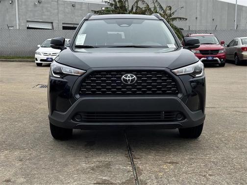 2025 Toyota Corolla Cross LE