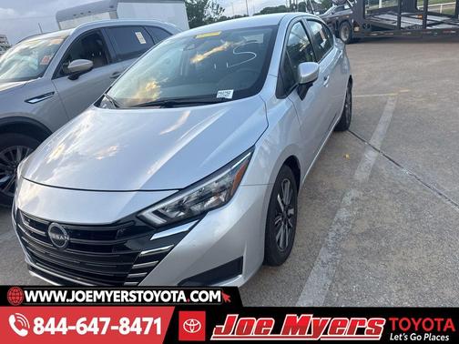 Brilliant Silver Metallic 2025 Nissan Versa 1.6 SV