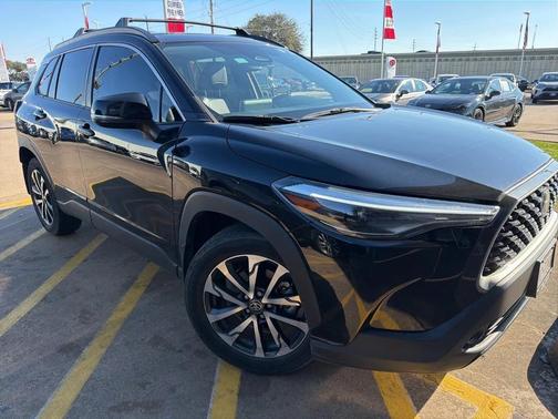 2024 Toyota Corolla Cross XLE