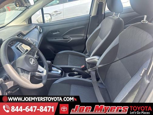 Brilliant Silver Metallic 2025 Nissan Versa 1.6 SV