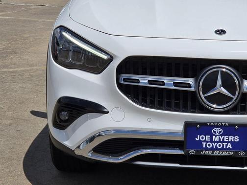 White 2025 Mercedes-Benz GLA 250 4MATIC