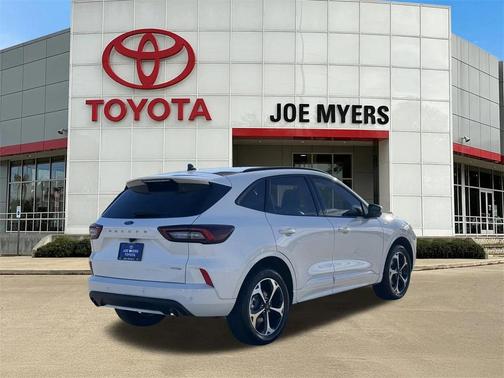 2024 Ford Escape ST-Line Select