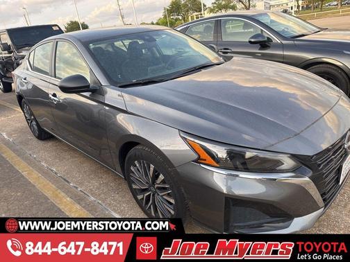 Gun Metallic 2025 Nissan Altima 2.5 SV