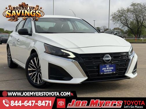 Glacier White 2025 Nissan Altima 2.5 SV