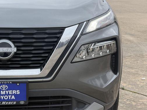 Gun Metallic 2023 Nissan Rogue SV