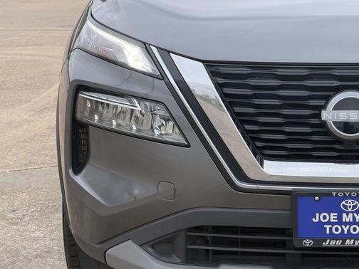 Gun Metallic 2023 Nissan Rogue SV