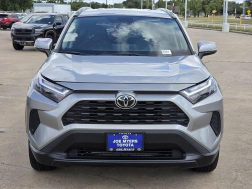 Silver Sky Metallic 2025 Toyota RAV4 XLE