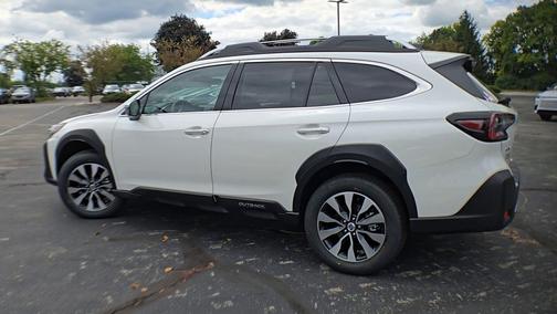 2025 Subaru Outback Touring