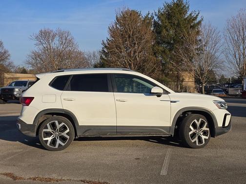 2022 Volkswagen Taos 1.5T SEL